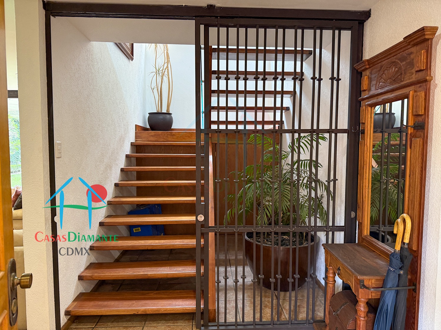 Jardines del Pedregal Casa Alan ACJ - Escaleras 1 Jardines del Pedregal Casa Alan ACJ - Escaleras 1